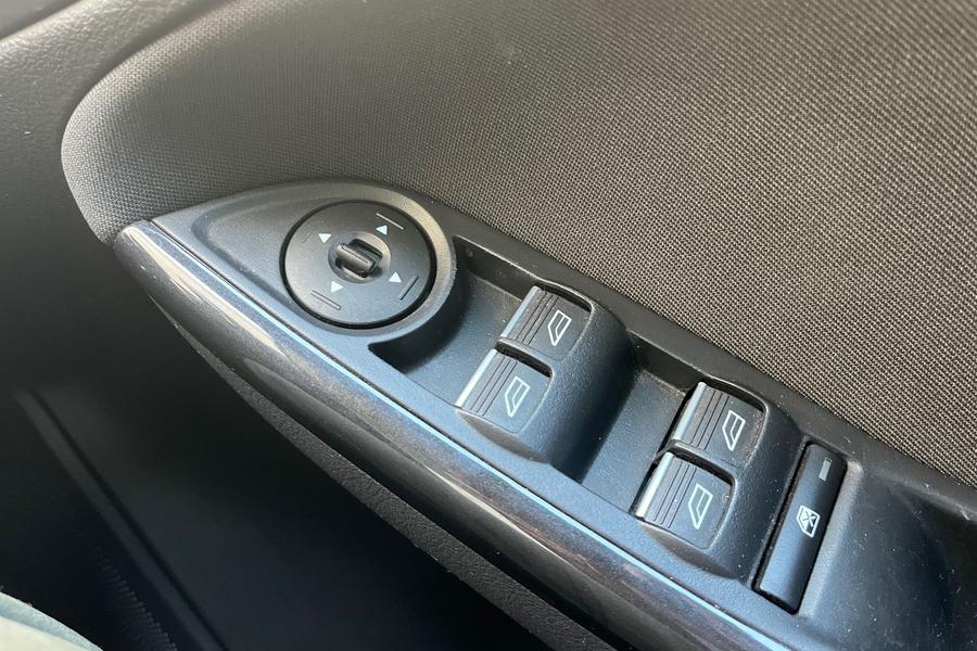 FORD FOCUS Photo autoimg-8e75c9bff7df15e4c81d19968287f0f30ec0bea7.jpg