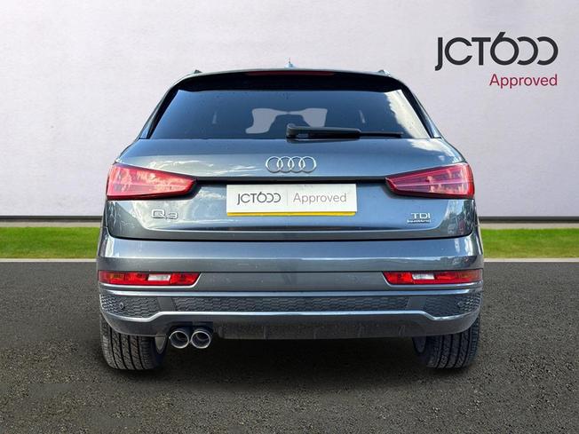 AUDI Q3 Photo 7
