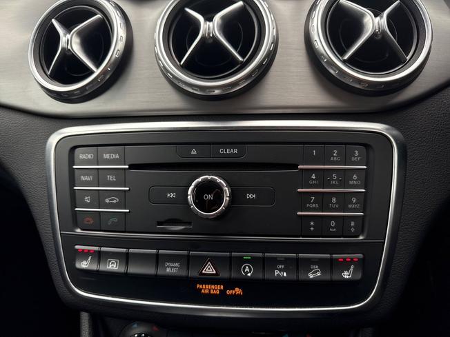 MERCEDES-BENZ Gla Photo 35