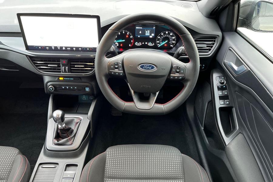 Ford FOCUS Photo autoimg-8e7b86769fe3a39ba5c59ee81354ae15cd4e2058.jpg