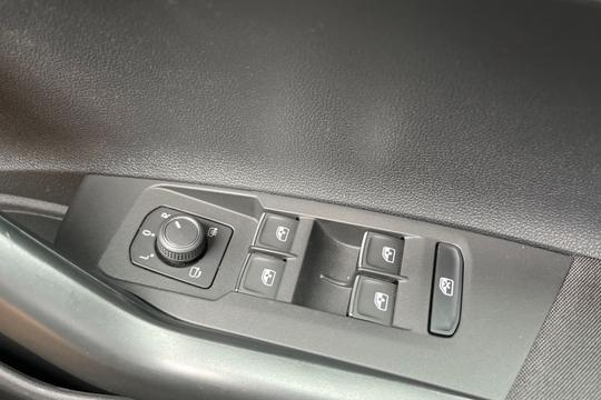 Volkswagen Polo Photo autoimg-8e7beabe88da6e64fe8b6aa991ac879094938794.jpg