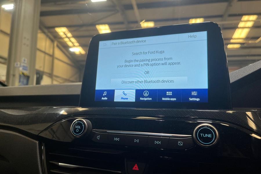 Ford KUGA Photo autoimg-8e7d0904a9df4362baba3b16f7c938c19baf5688.jpg