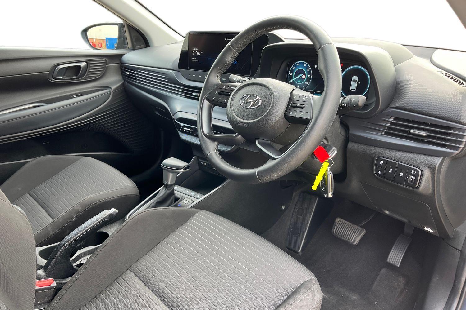Hyundai i20 Photo 8