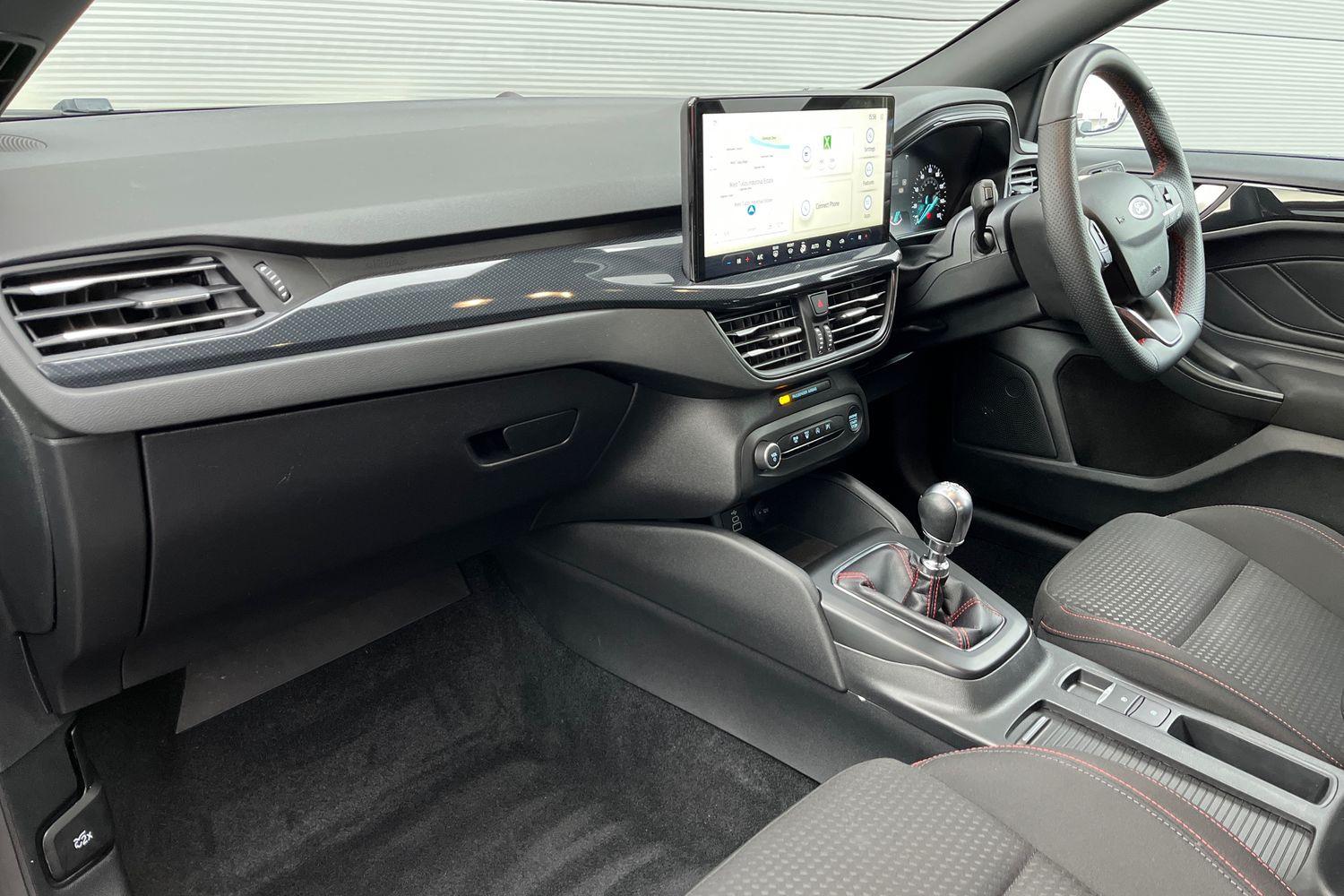 Ford FOCUS Photo 17