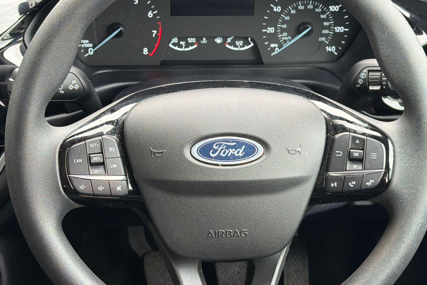 Ford FIESTA Photo 11