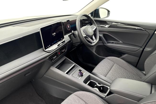 VOLKSWAGEN Tiguan Photo 2