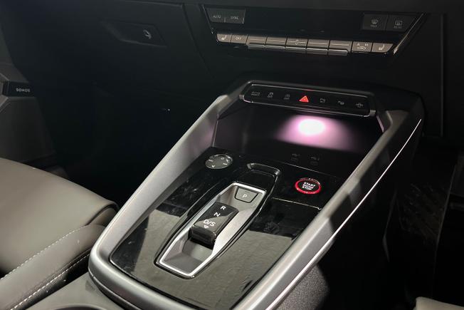 Audi S3 Photo 23