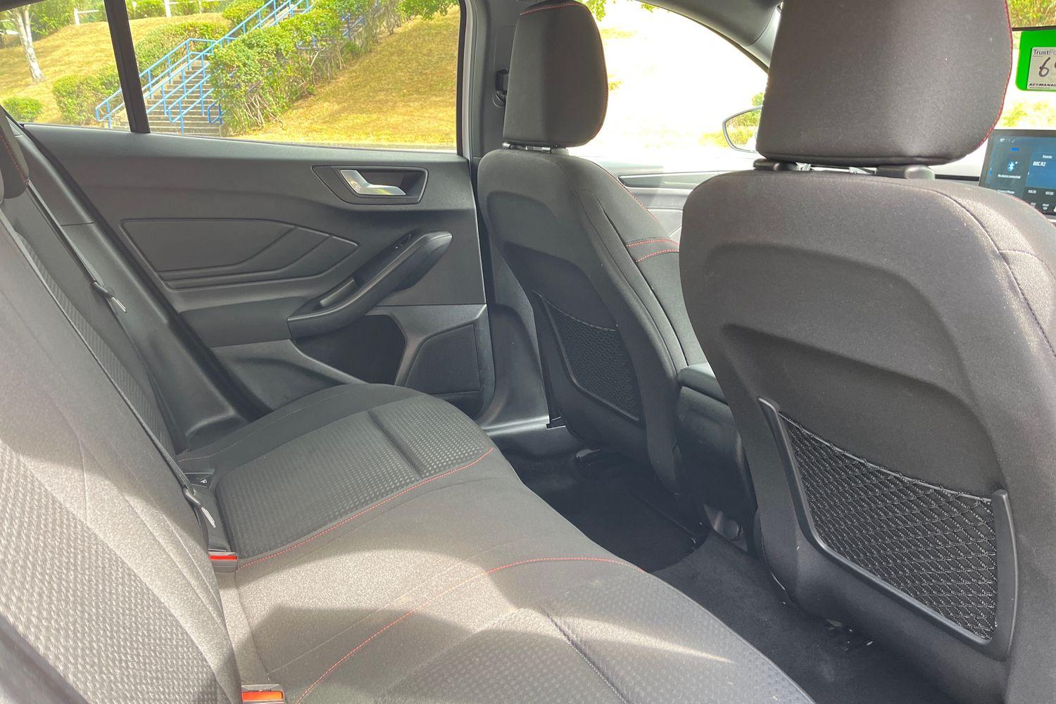 Ford FOCUS Photo 37