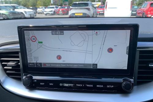 Kia XCEED Photo autoimg-8e95f4bb607b09dc05bd2c9c31e42ae39edb12d0.jpg