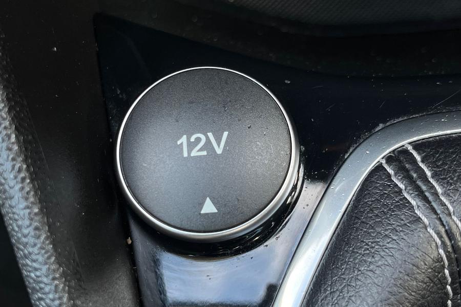 Ford FIESTA Photo autoimg-8e9bbe129b690080bb3951e402bdcd7ea5752ef2.jpg