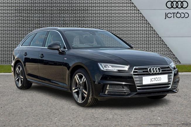 AUDI A4 Avant Photo 1