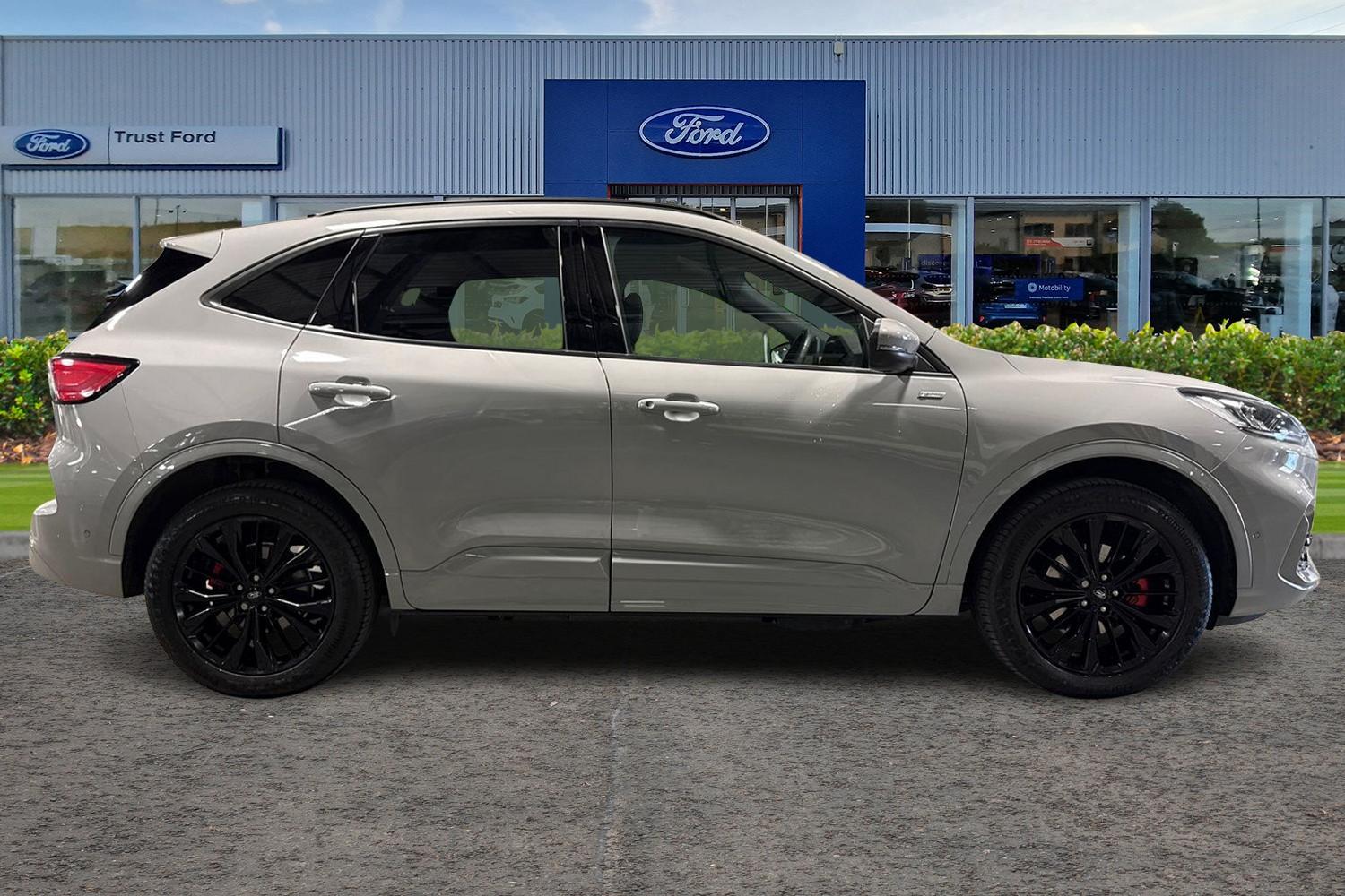 Ford KUGA Photo 2