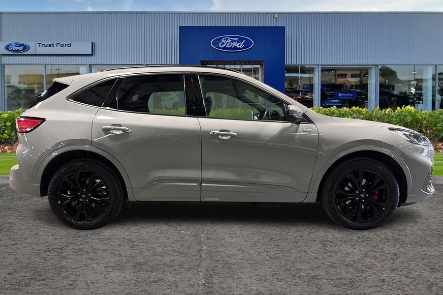 Ford KUGA Photo autoimg-8ea09e7ea4af5aca2fc9f913a8d9b777a9ec9b9a.jpg