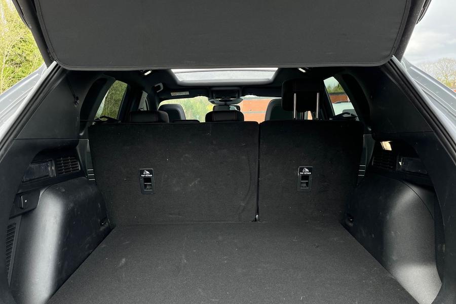 Ford Kuga Photo autoimg-8ea1e6f36ab77aa4986ce820de7f9d32ae7e18f2.jpg