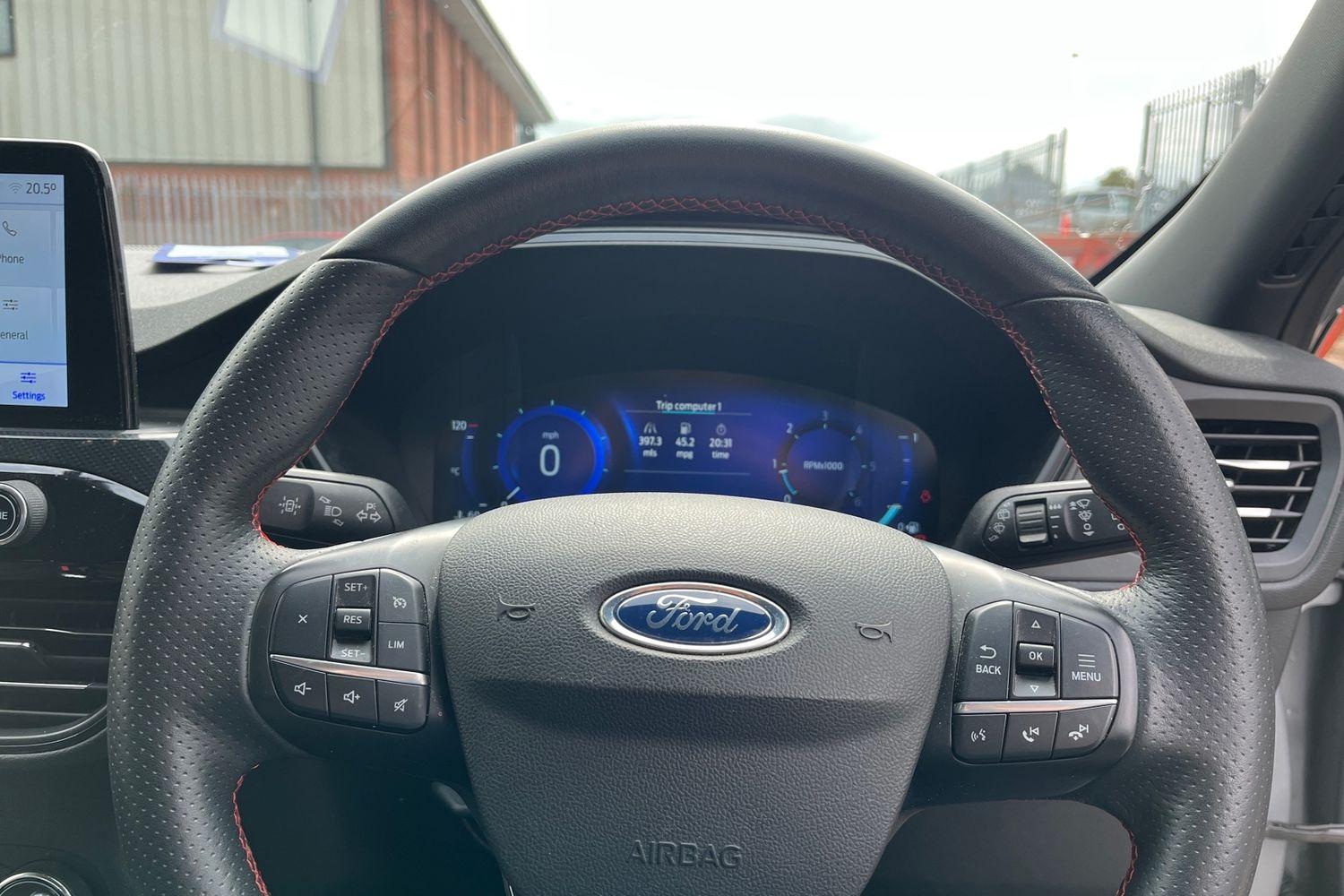 Ford KUGA Photo 11