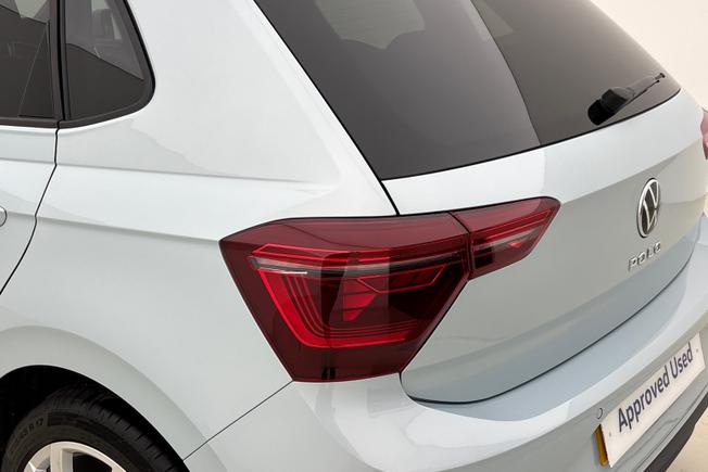 VOLKSWAGEN Polo Photo 18