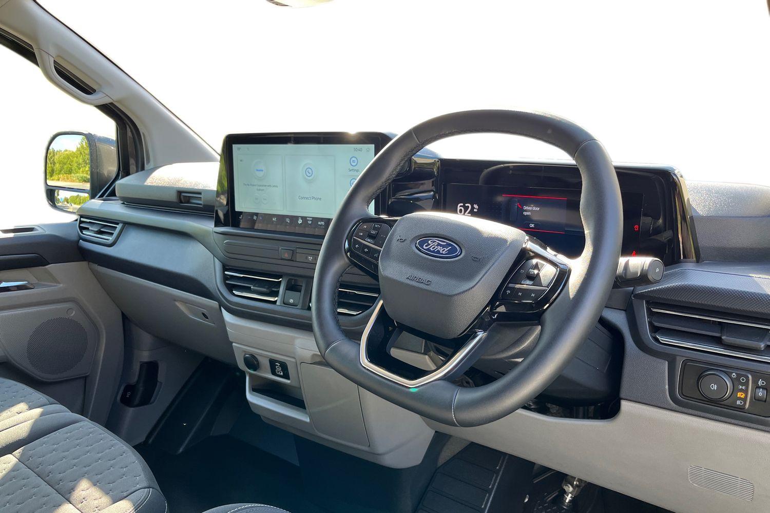 Ford E-TRANSIT CUSTOM Photo 13