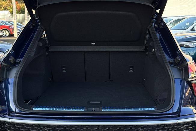 AUDI Q3 Photo 13