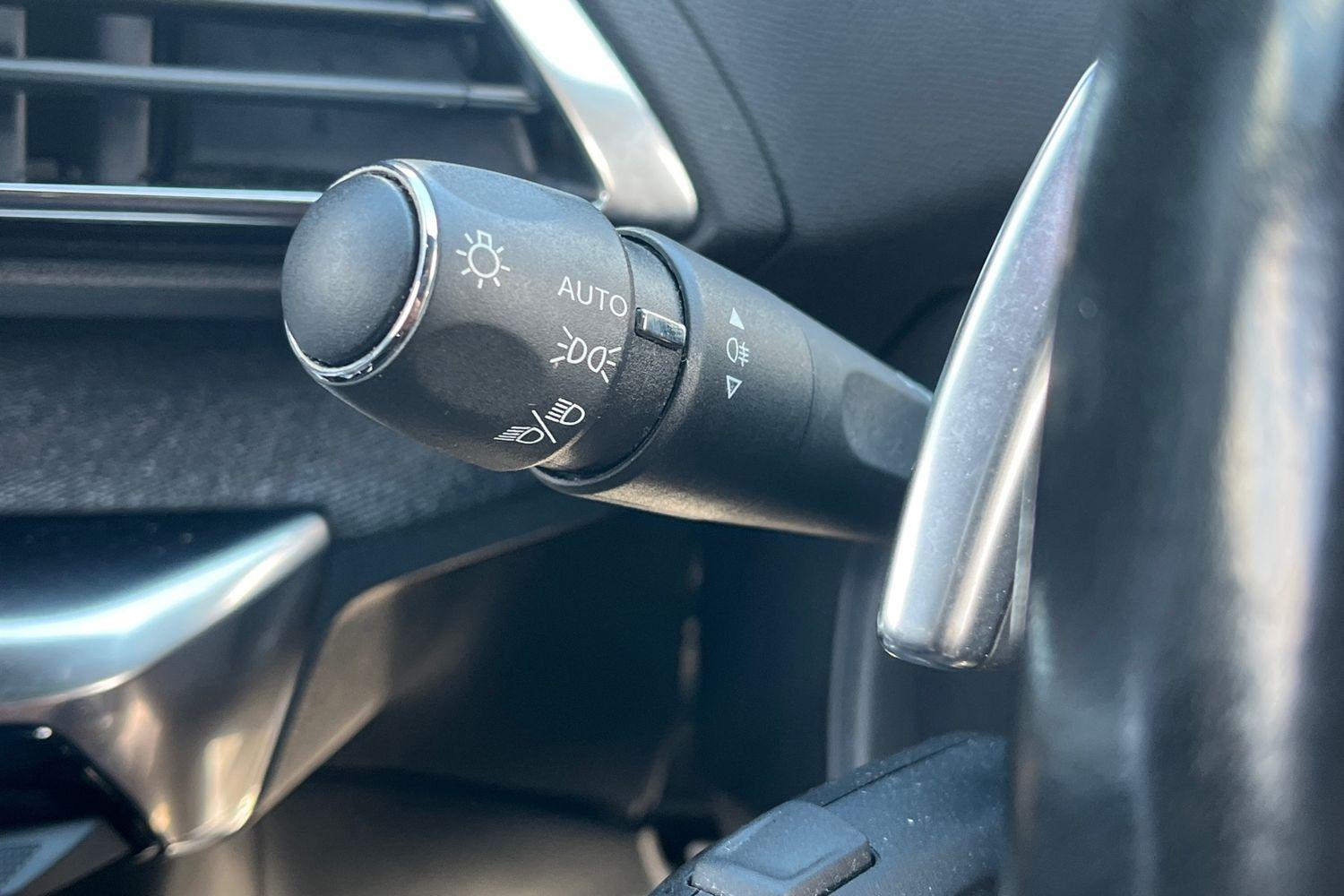 Peugeot 5008 Photo 13