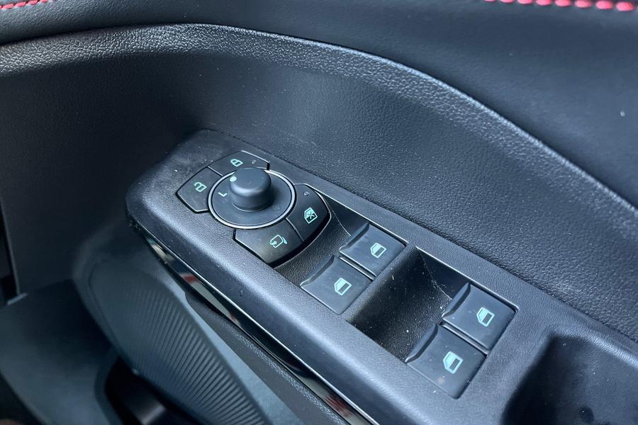 Ford PUMA Photo autoimg-8ea8b87524b7835e854757b7c7005f54c08fc0ed.jpg