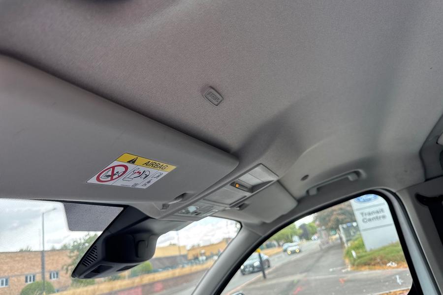Ford TRANSIT CUSTOM Photo autoimg-8ea9e30f96b747de87fb89d10700b257e67d75fc.jpg