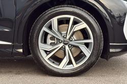 AUDI  Q4 Sportback Photo 5