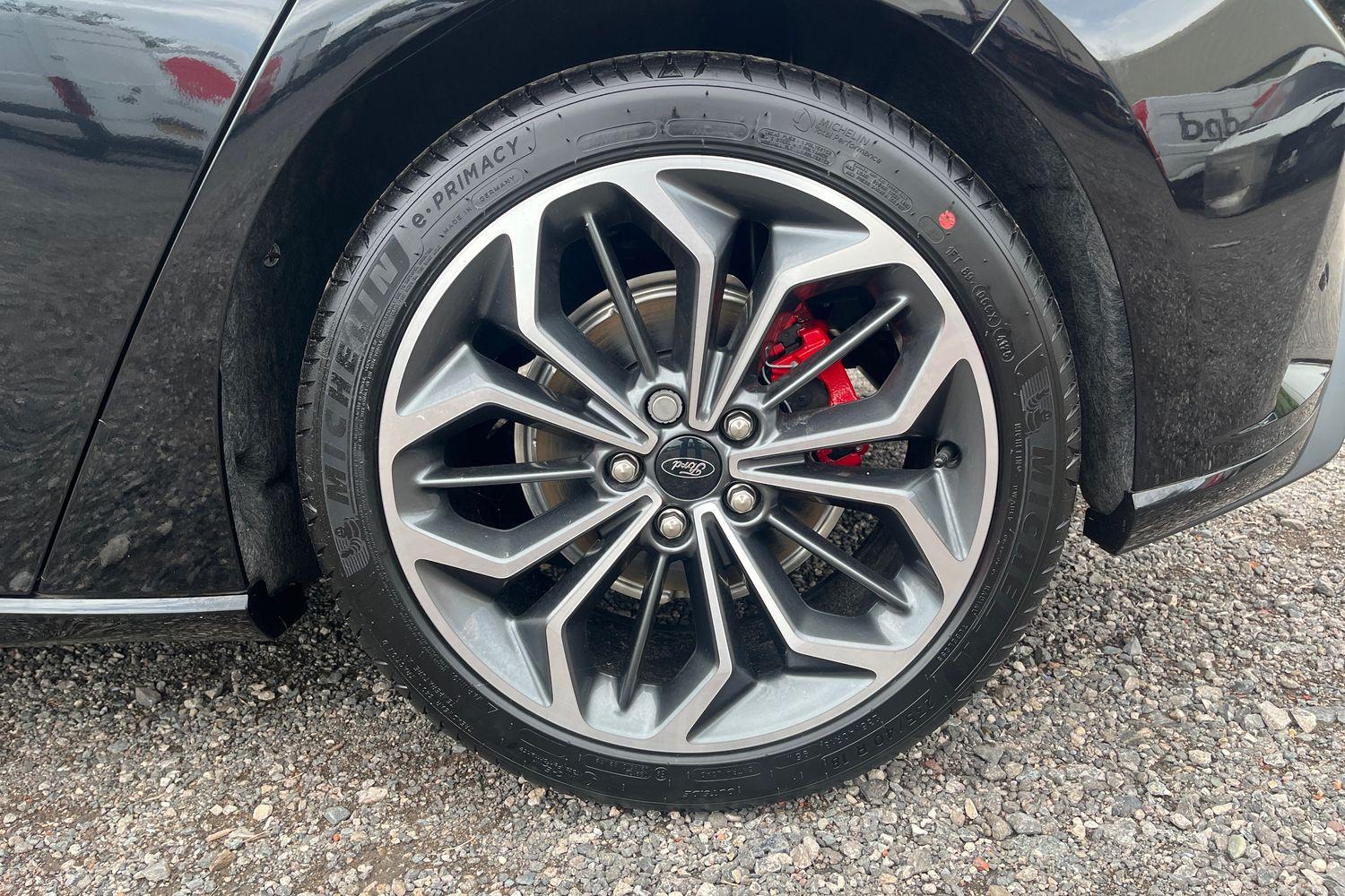 Ford FOCUS Photo 22