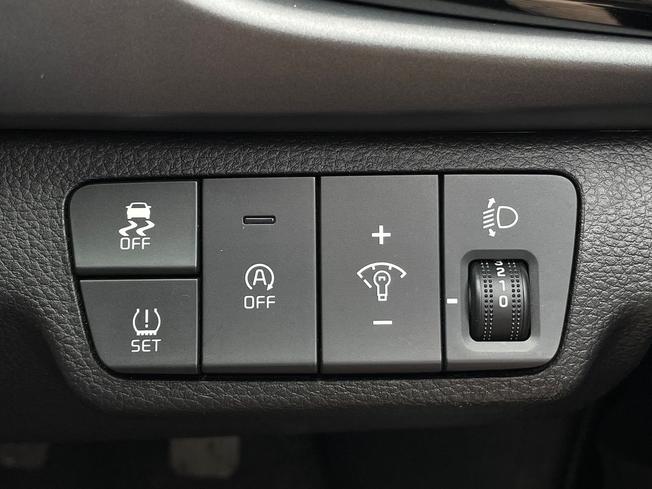KIA Rio Photo 35