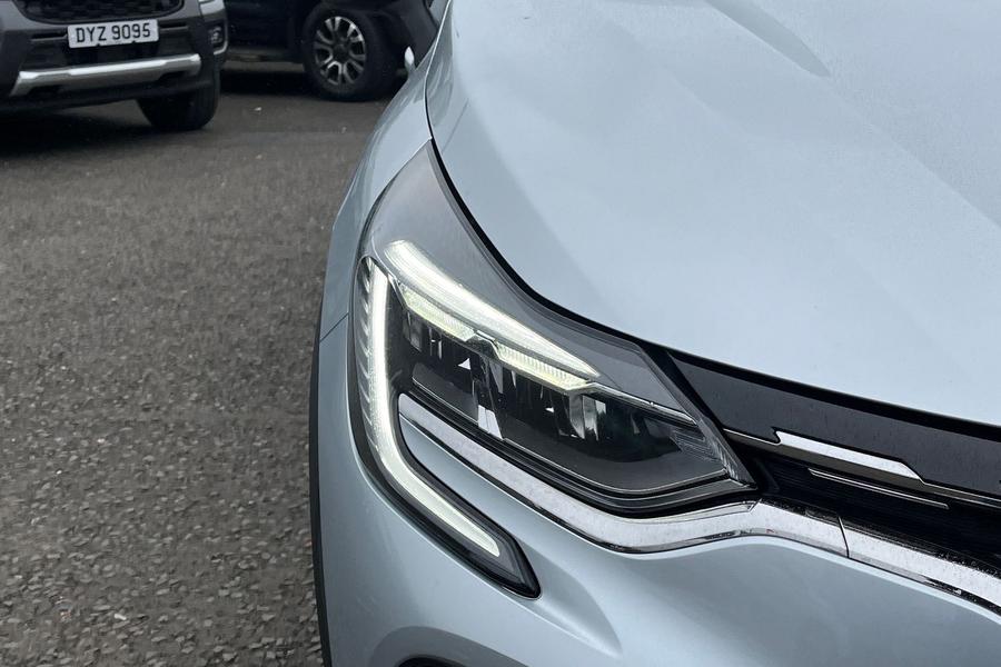 Renault CAPTUR Photo autoimg-8eb4fc01d9d3fe27adca50024a5dd59142528109.jpg
