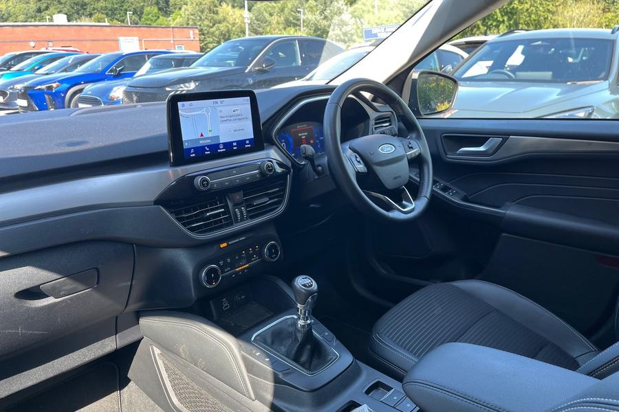 Ford Kuga Photo autoimg-8eb726c179a17b6628e0102f0f5932936c96c1ce.jpg