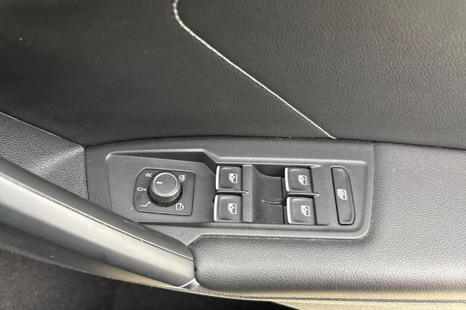 VOLKSWAGEN Tiguan Photo 28