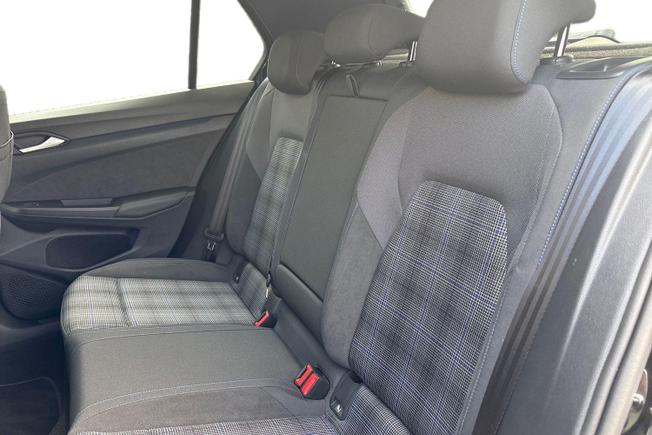 VOLKSWAGEN Golf Photo 9