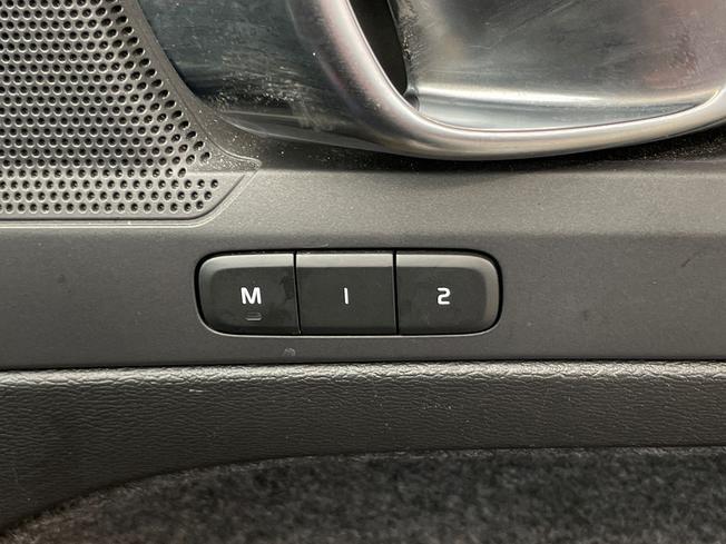 VOLVO Xc40 Photo 30
