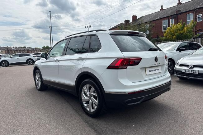 VOLKSWAGEN Tiguan Photo 23