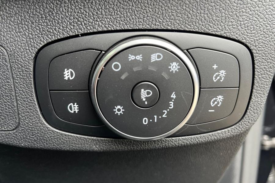 Ford Focus Photo autoimg-8eca336b45425094c571c0be8f4b40c585e01583.jpg