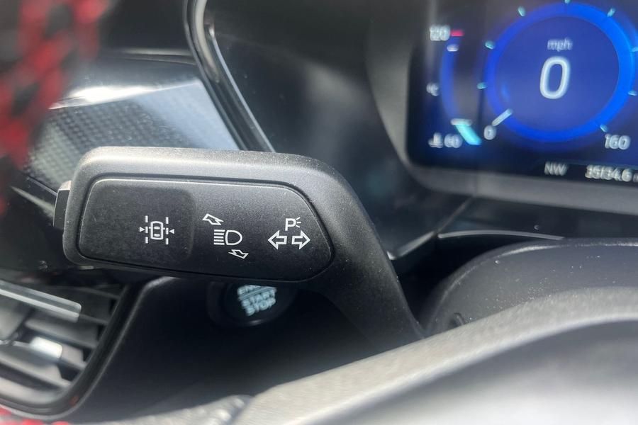 Ford KUGA Photo autoimg-8ecb20f444028af4157a4642905a20d526fd5476.jpg