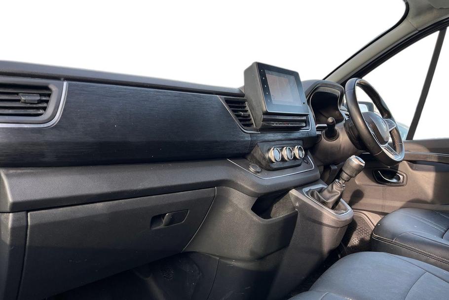 Used Renault TRAFIC WN72AWV 3