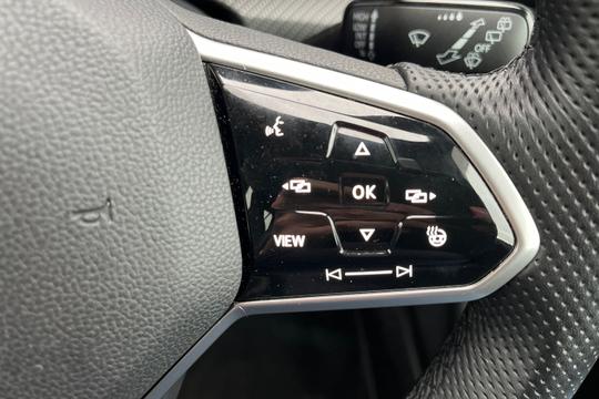 Volkswagen Golf Photo autoimg-8ecc14eed17b725a2f496dadfbe5095651e99b87.jpg