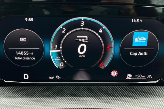 Volkswagen Golf Photo autoimg-8ece06333de75d0925bfb3c215f4d0531686309b.jpg