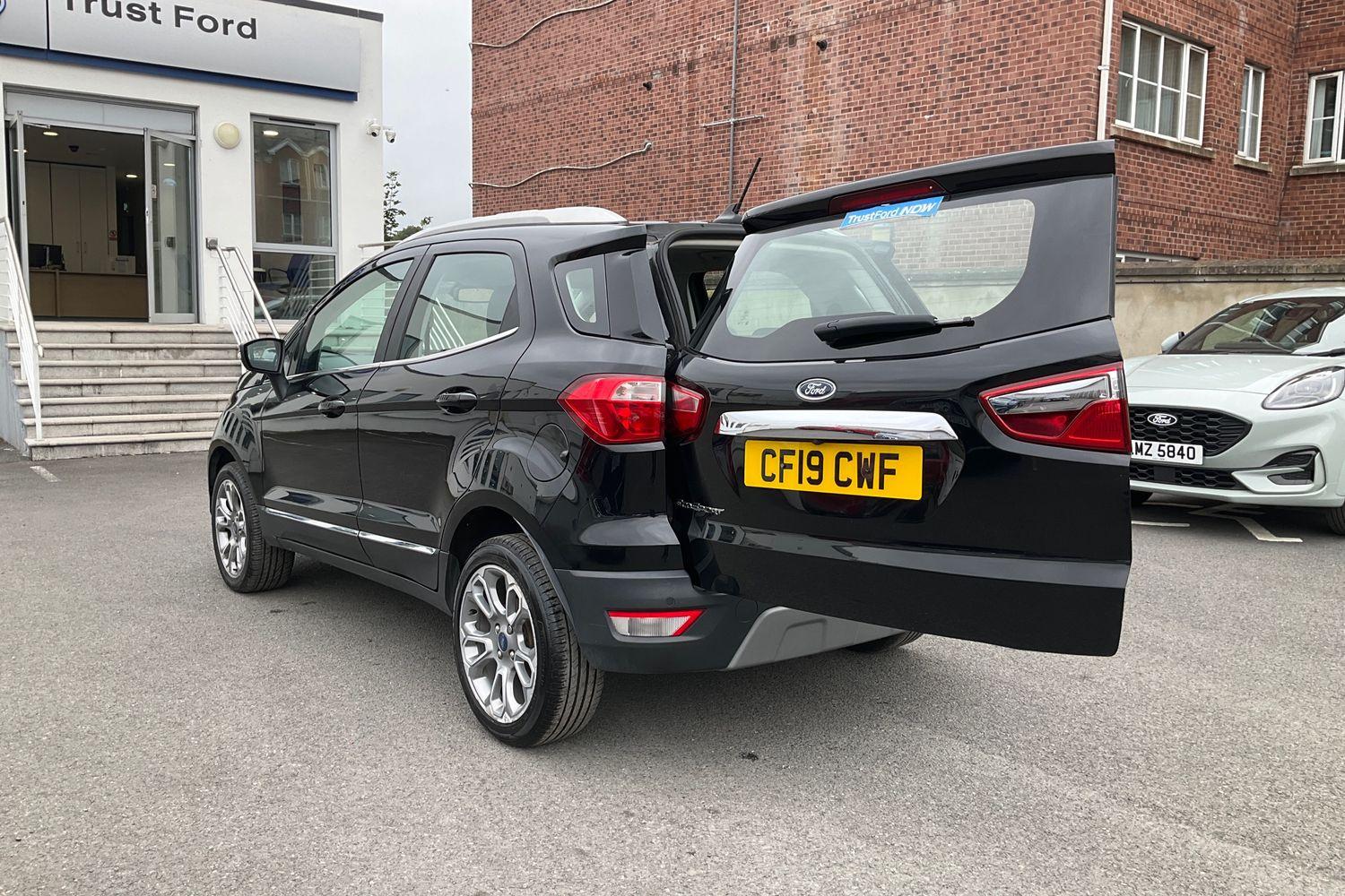 Ford ECOSPORT Photo 34