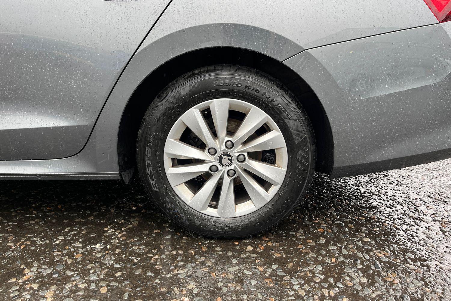 Skoda Octavia Photo 7