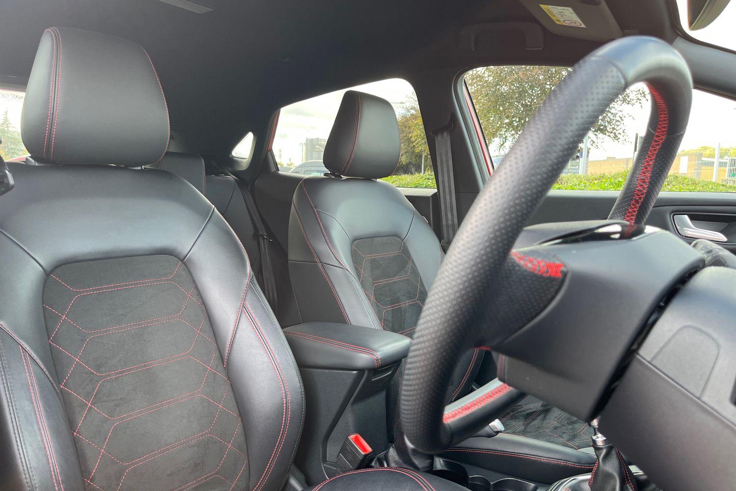 Ford PUMA Photo 16