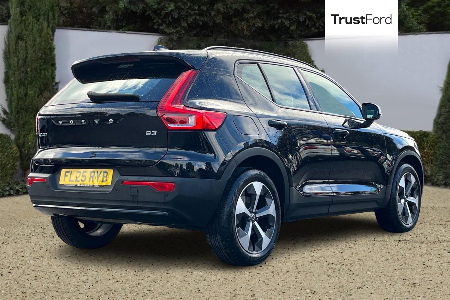 Volvo XC40 Photo 3