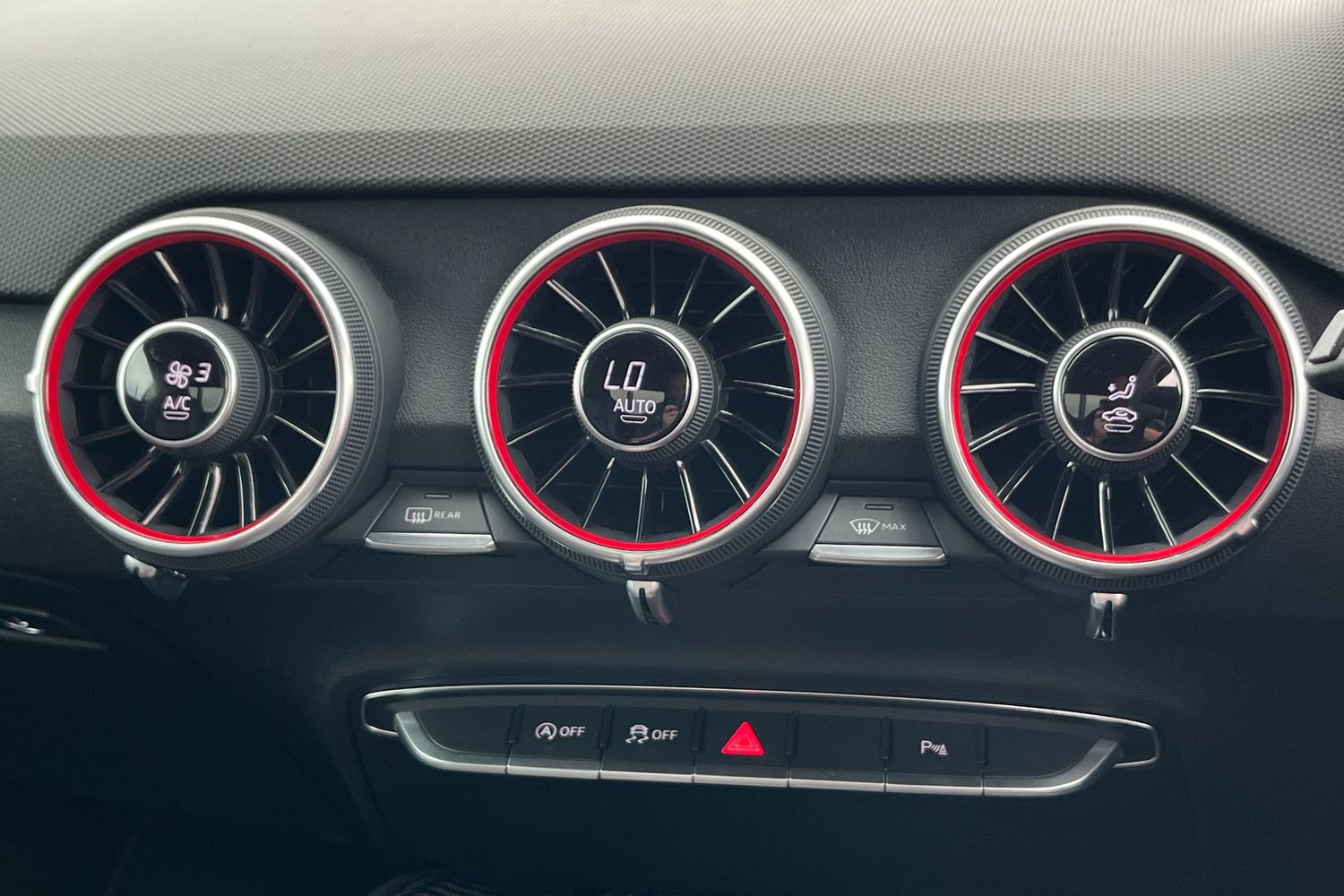 Audi TT Photo 31