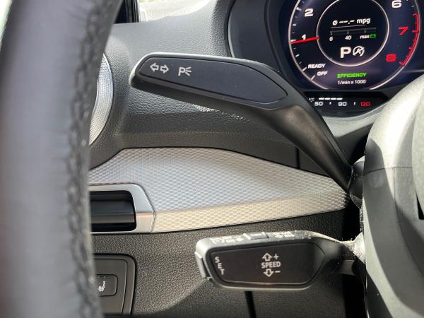 Audi Q2 Photo autoimg-8ed4cddc4a6064b15eacf10cf952a01bc5a26f5a.jpg