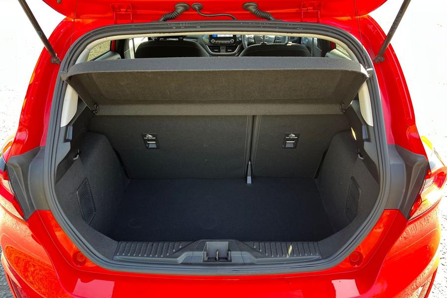 Ford Fiesta Photo autoimg-8ed50c9e1ad6987159885a9095b4980445fd234a.jpg