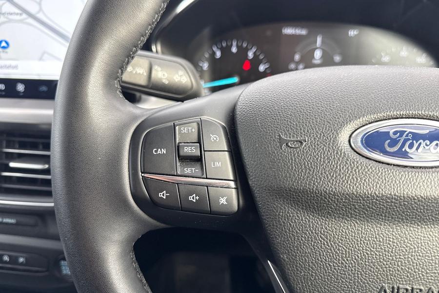 Ford FOCUS Photo autoimg-8ed540c5c433c09b1b1b035c2449cc112bdd56e4.jpg