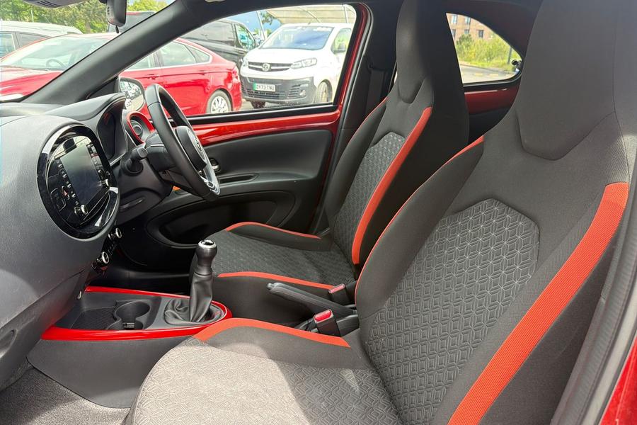 Toyota AYGO X Photo autoimg-8ed7d313b0f717b76d8023b8458761038e0f5f9f.jpg