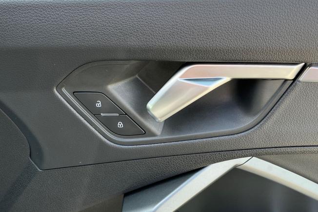 AUDI Q3 Photo 51