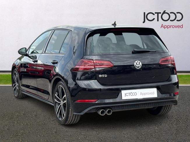 VOLKSWAGEN Golf Photo 3